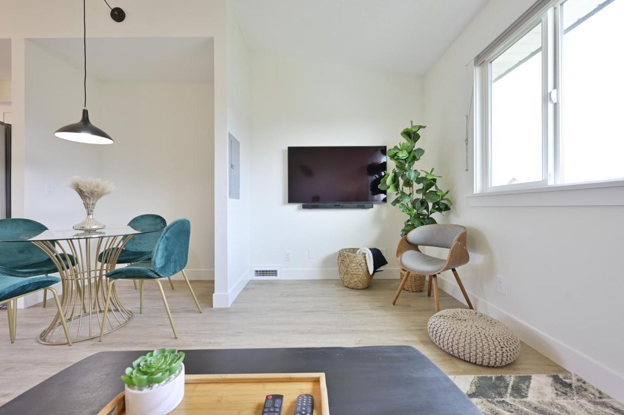 Modern Upstairs Loft - Newly Renovated! Villa Salem Luaran gambar