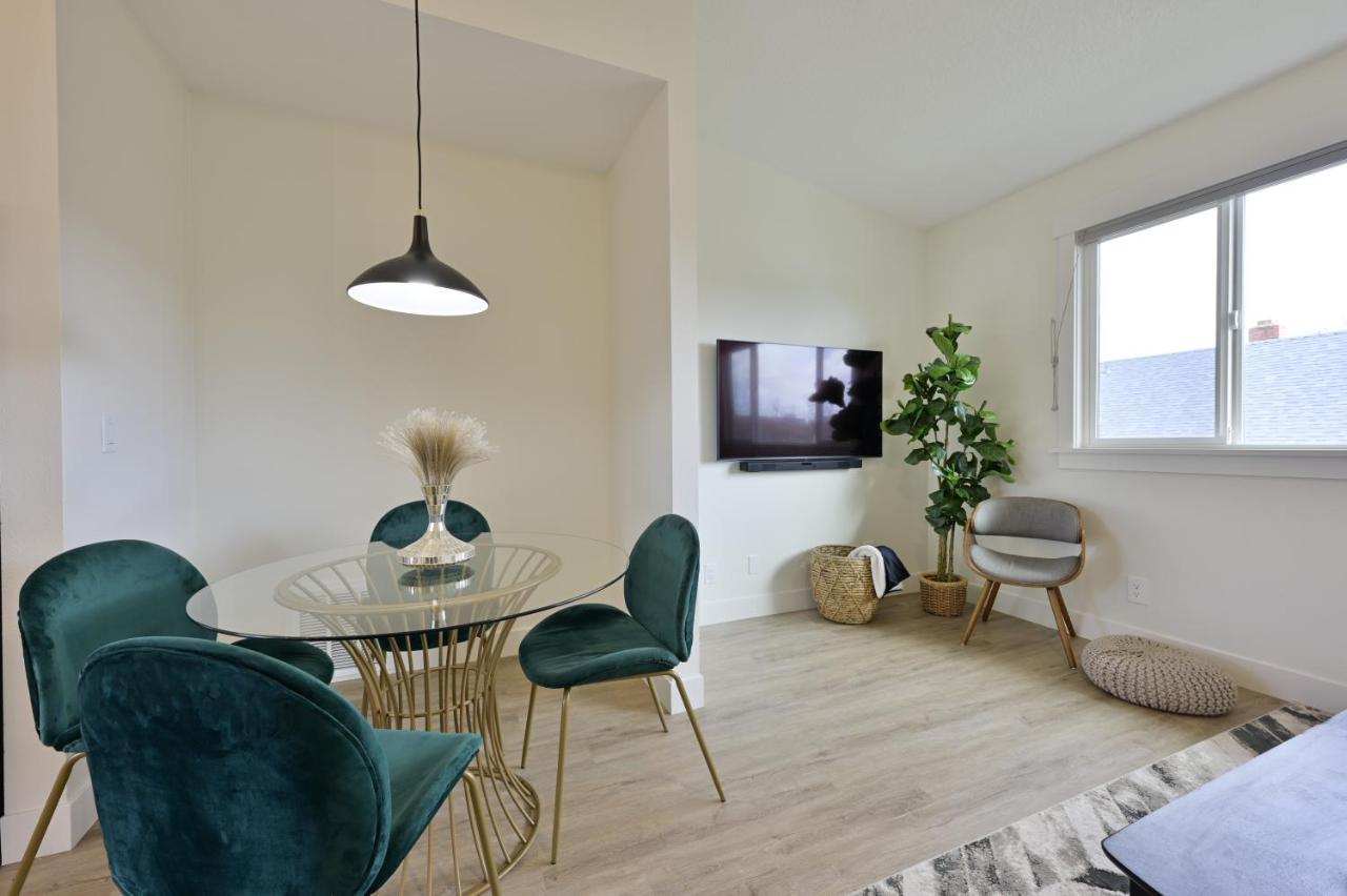 Modern Upstairs Loft - Newly Renovated! Villa Salem Luaran gambar