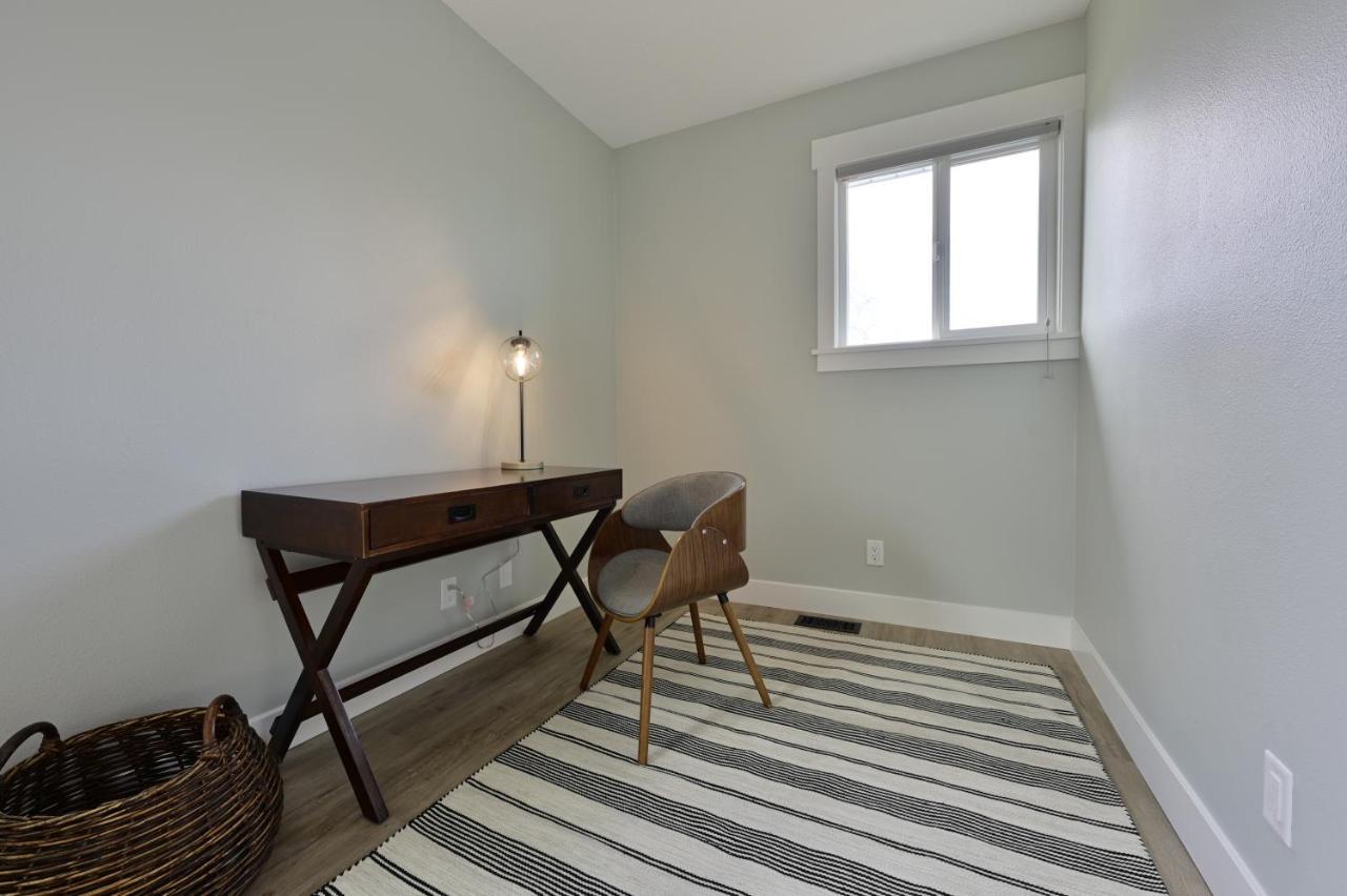 Modern Upstairs Loft - Newly Renovated! Villa Salem Luaran gambar